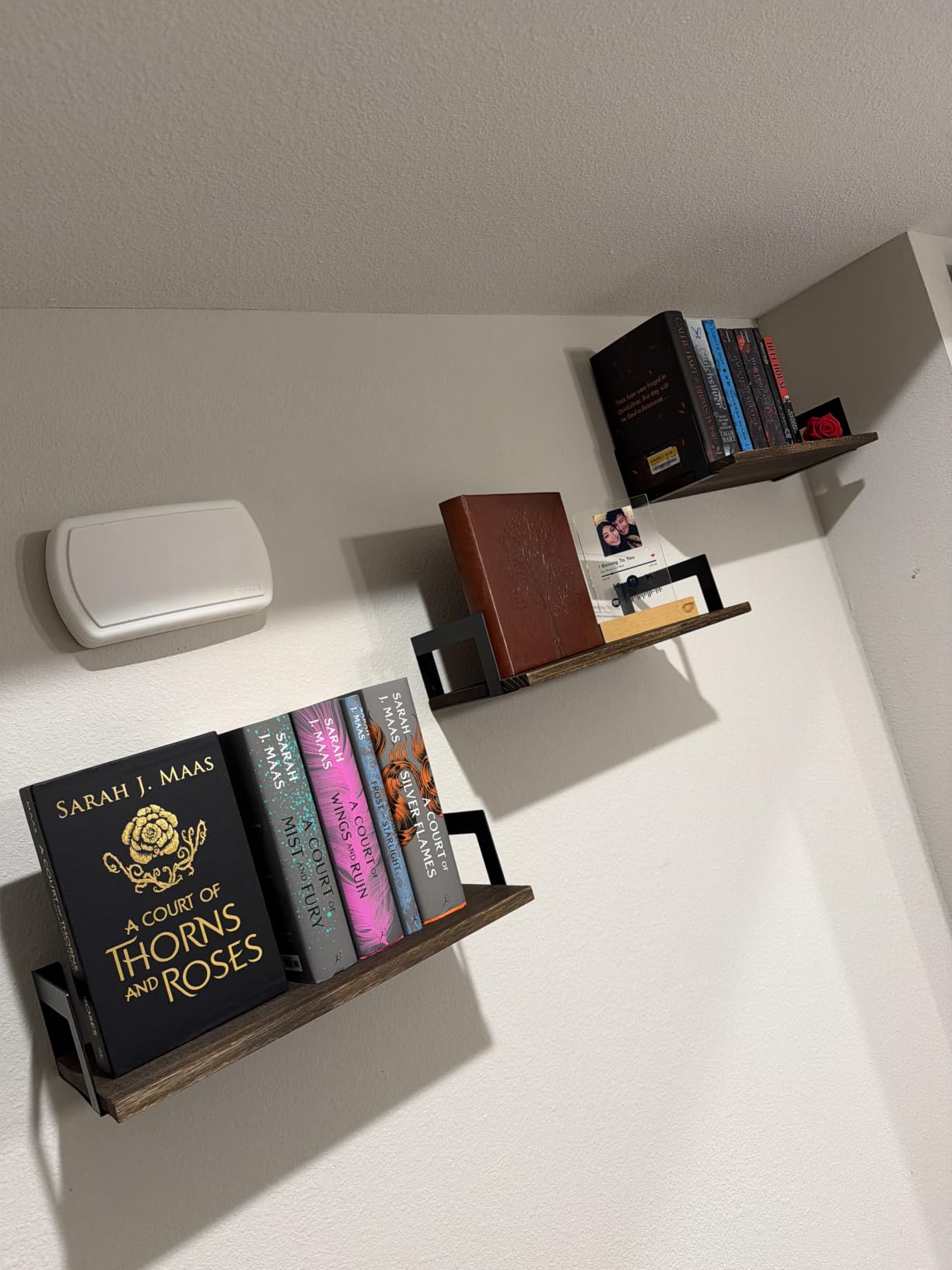 Harwaya Wall Mounted Bookshelf, Floating Bookshelves for Bedroom, 17 Inches Long Wall Mount Book Shelves for Living Room Office Books, Black Wall Book Holder Bookcase (Set of 3) customer photo 1