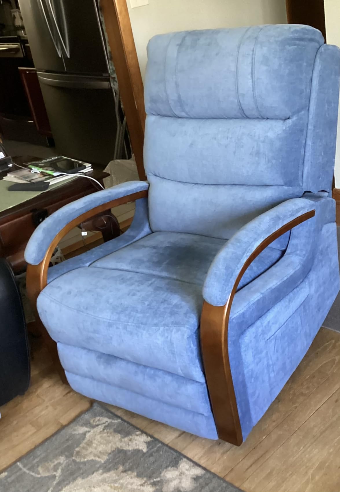 Trustyue Power Lift Recliner Chair, 180 Degree Lay Flat Recliner, Lift Chair with Massage and Heat, Standing Assistance, Infinite Position Reclining, Living Room Chair for Elderly People (Fabric Beige) customer photo 2