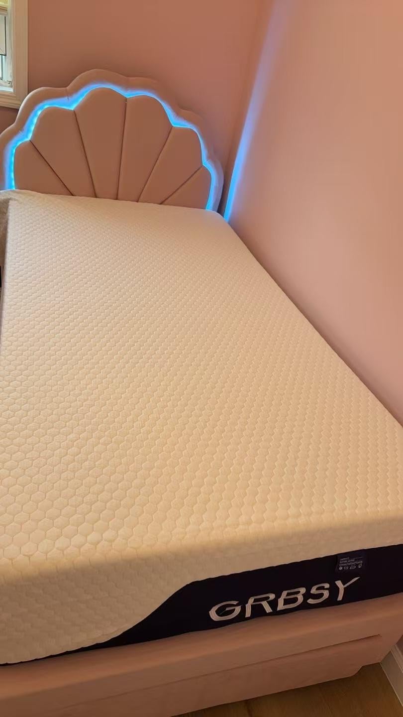 14 Inch Queen Mattress Firm - Cooling Gel Memory Foam Mattress with IceSilk Cover, Back Pain Relief & Motion Isolation, USA Assembly, Fiberglass-Free, Queen Bed Mattress in a Box, CertiPUR-US customer photo 2