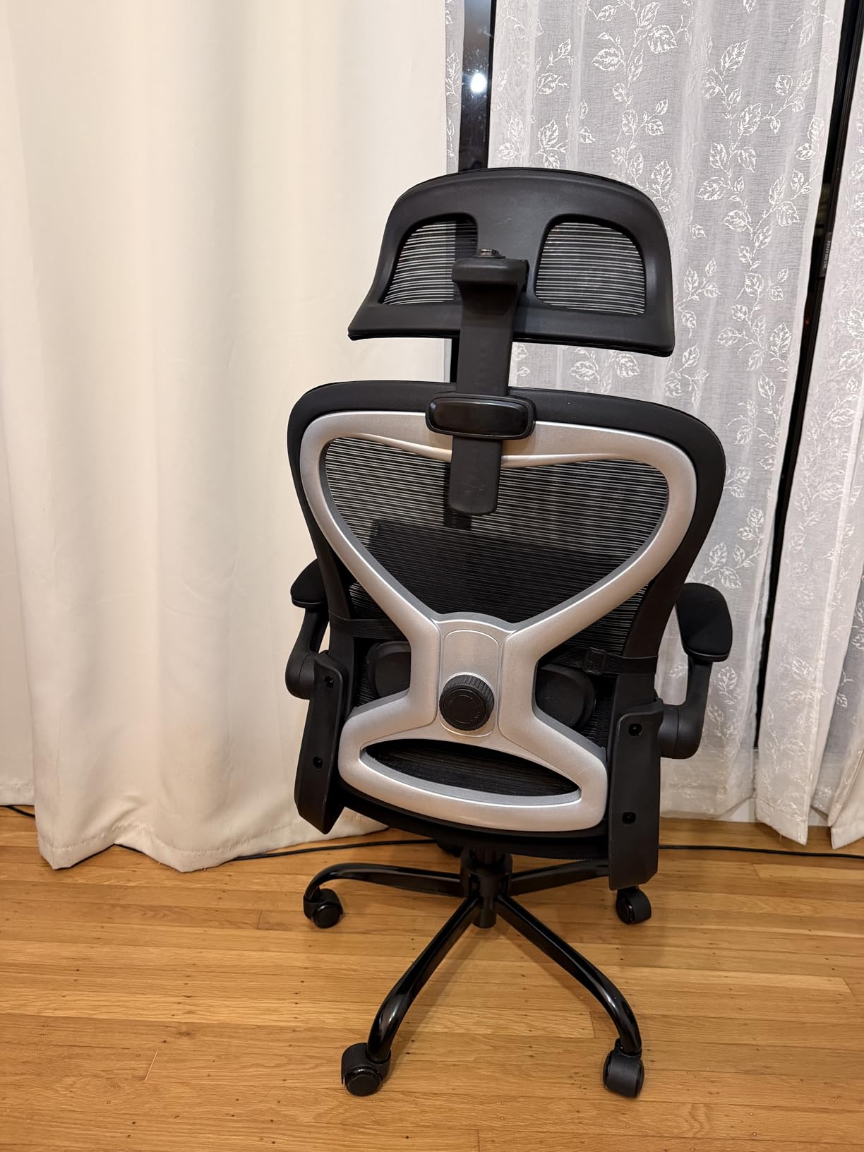 Ergonomic Office Chair for Back & Neck Pain Relief, Virgin Foam Seat, 2D Adjustable Lumbar & 3D Headrest, Tilt & Rock for Relaxation, Ideal for Long Sitting Comfort, White/Gold customer photo 2
