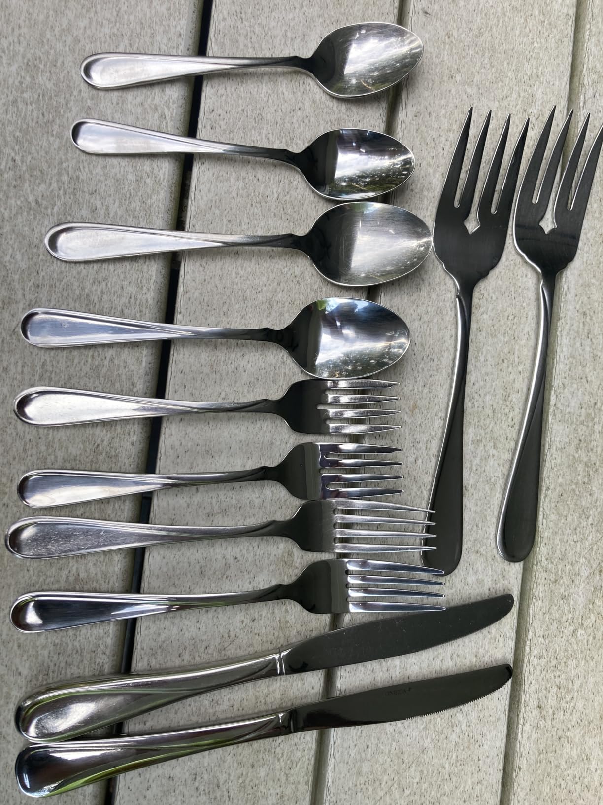 Oneida Flight 45-Piece 18/0 Silverware Set for 8, Flatware | mirror finish, dishwasher safe | includes serving spoons and utensil set | cutlery set, wedding silverware customer photo 1