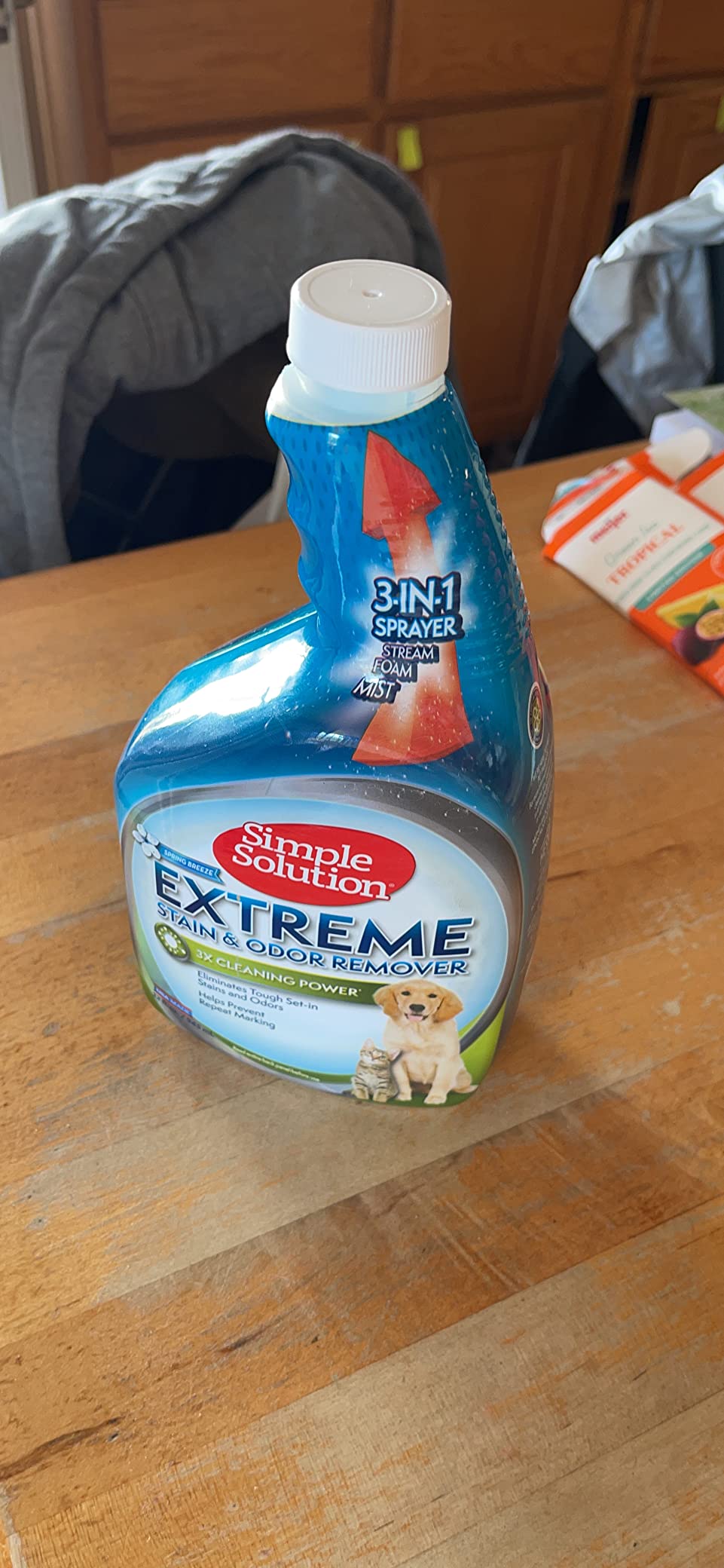 Simple Solution Extreme Stain & Odor Remover, Enzyme Stain Cleaner, 32oz | Dog Stain & Odor Remover, Pet Urine Enzyme Cleaner, Dog Urine Carpet Cleaner, Carpet Spray Cleaner, Pet Odor Eliminator customer photo 1