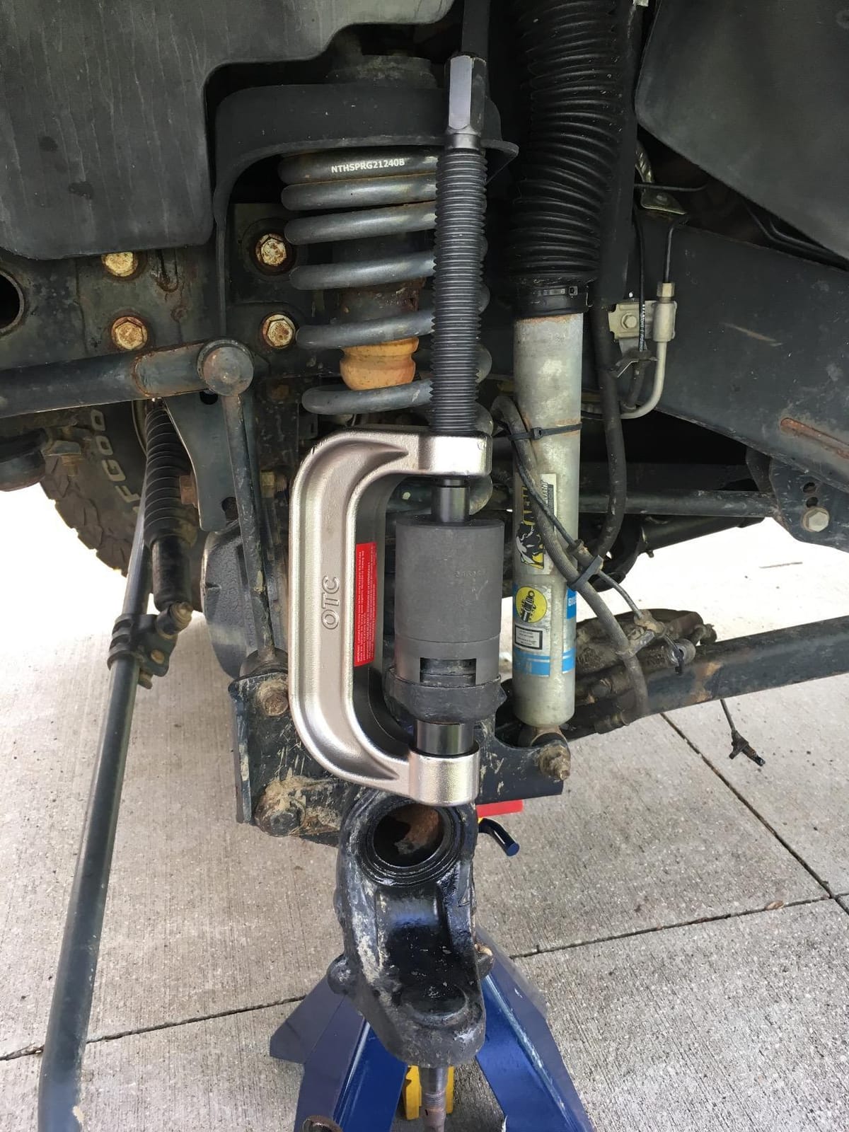 OTC 7249 Ball Joint, U-Joint, and Brake Anchor Pin Service Kit with Case customer photo 2