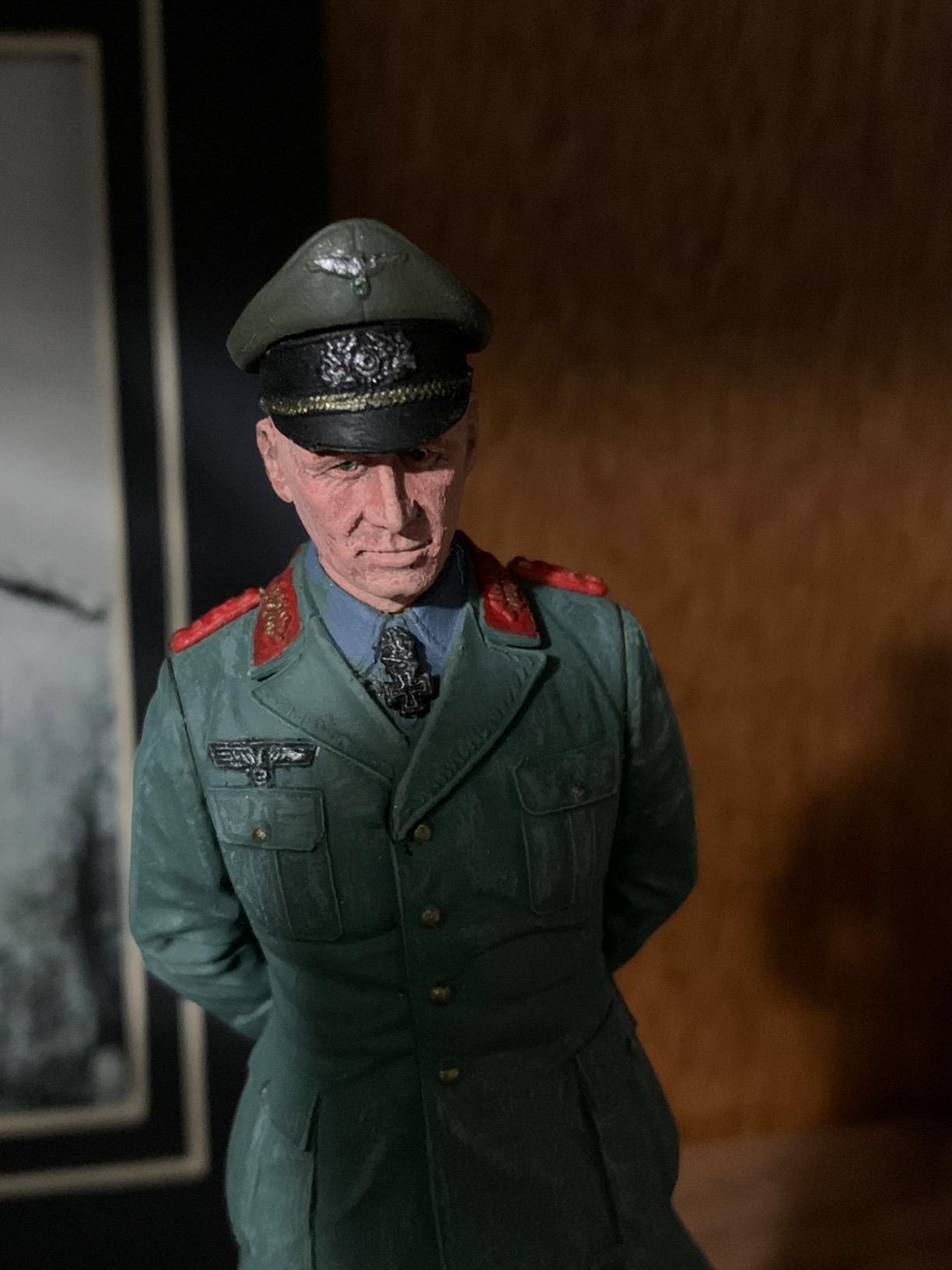 Tamiya 300036305-1:16 WWII Figure Field Marshal Rommel Africa, Medium customer photo 1