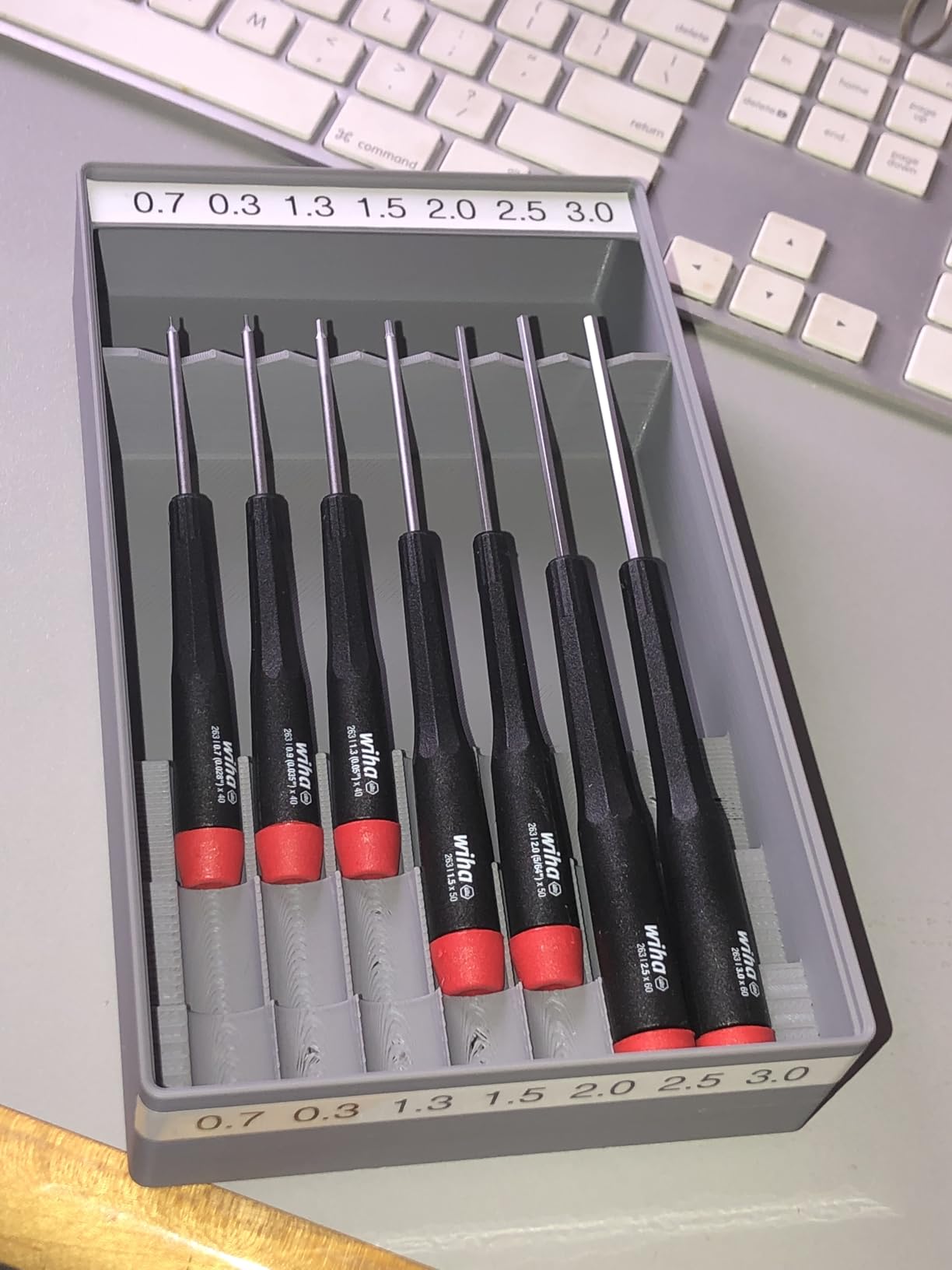 Wiha 26390 Screwdriver Set, Hex Metric With Precision Handle, .7 - 3.0mm, 7 Piece customer photo 1