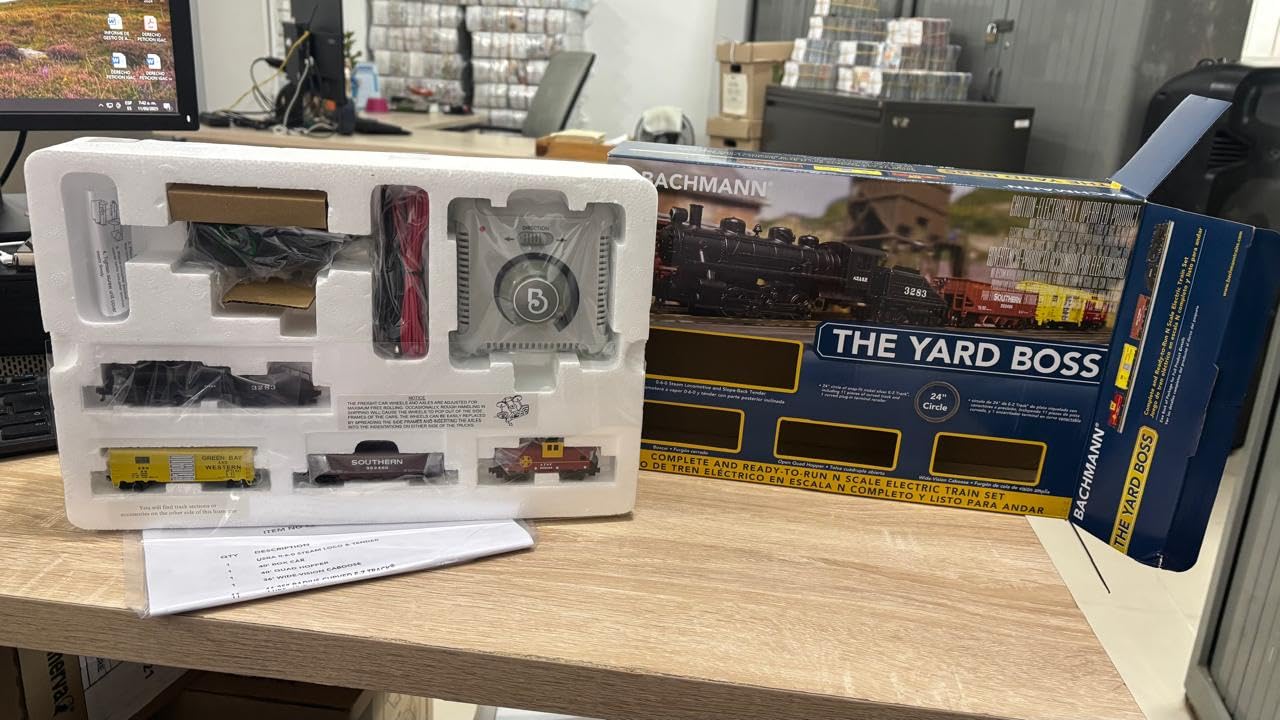 Bachmann Trains - Yard Boss Ready To Run Electric Train Set - N Scale customer photo 1