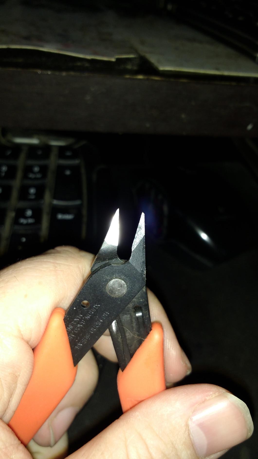 Cutters - Xuron Micro-Shear Flush Cutter - Tapered Tip 410T customer photo 2