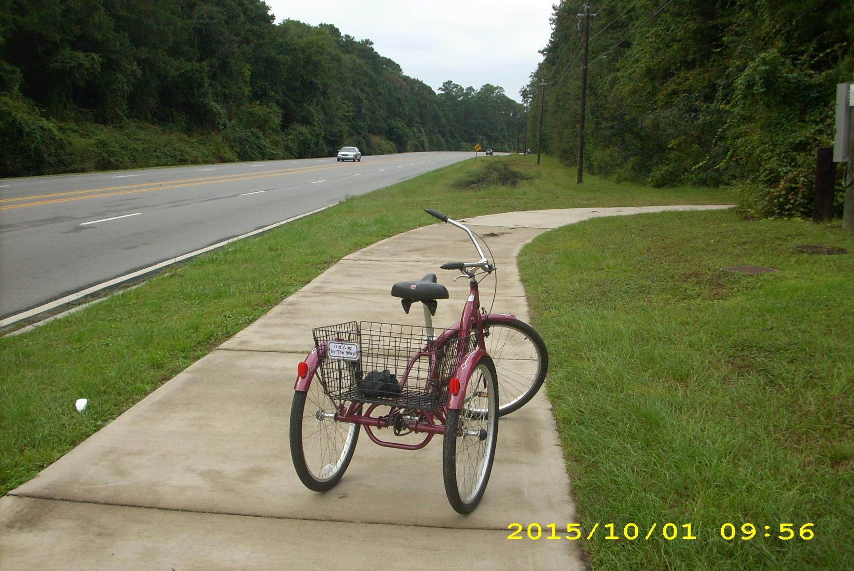 Schwinn Meridian Adult Tricycle, 26-Inch Wheels, Single Speed, Cruiser Bike, Rear Basket customer photo 2