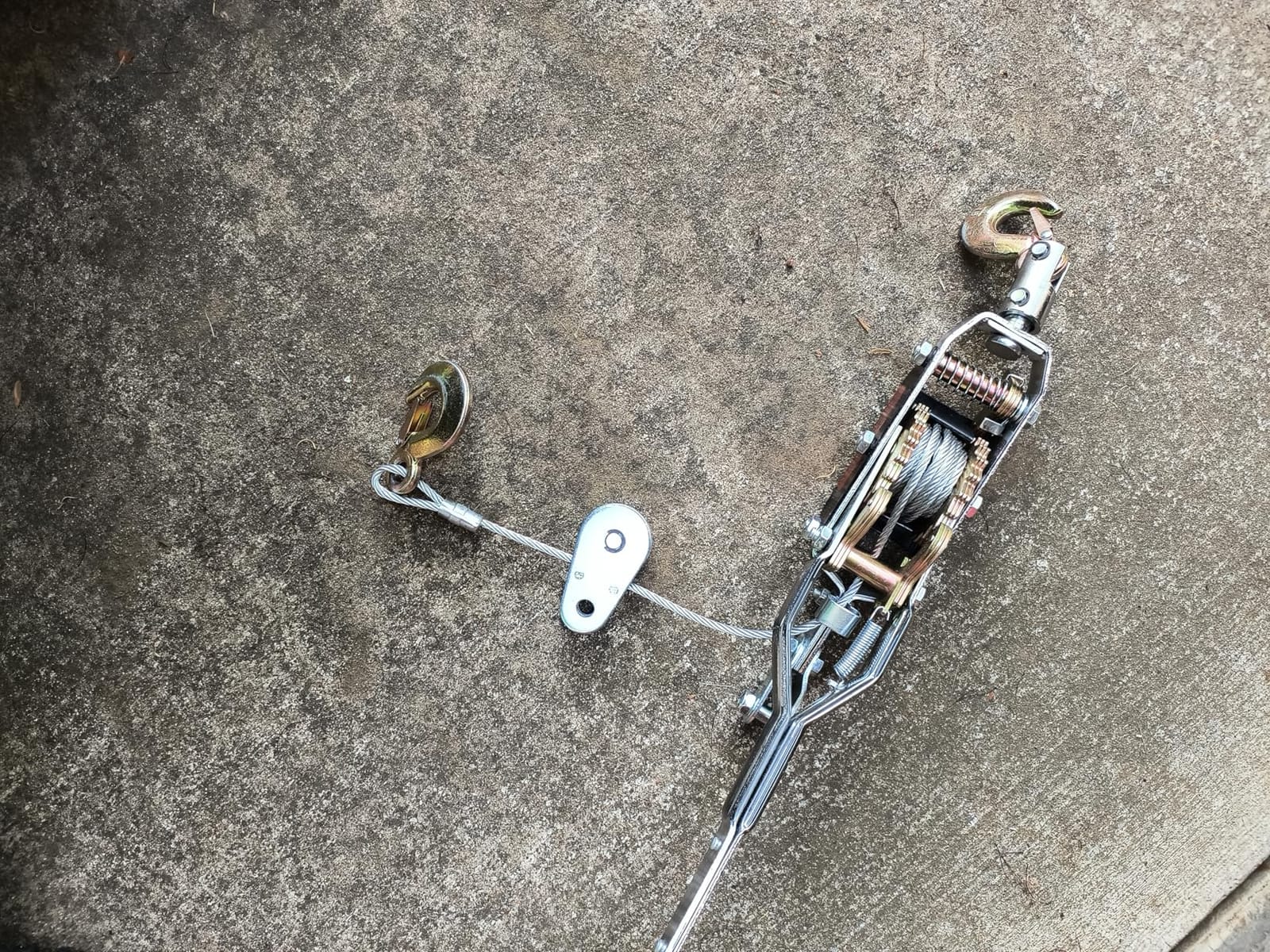 NEIKO 02256A Come Along Winch, 5-Ton (10,000 Lbs) Pulling Capacity, 10Ft, 3 Hook, Heavy Duty Power Cable Come Along Tool with Dual Gears, Hand Winch Cable, Automotive Hoist Winch Puller, Recovery Gear customer photo 1