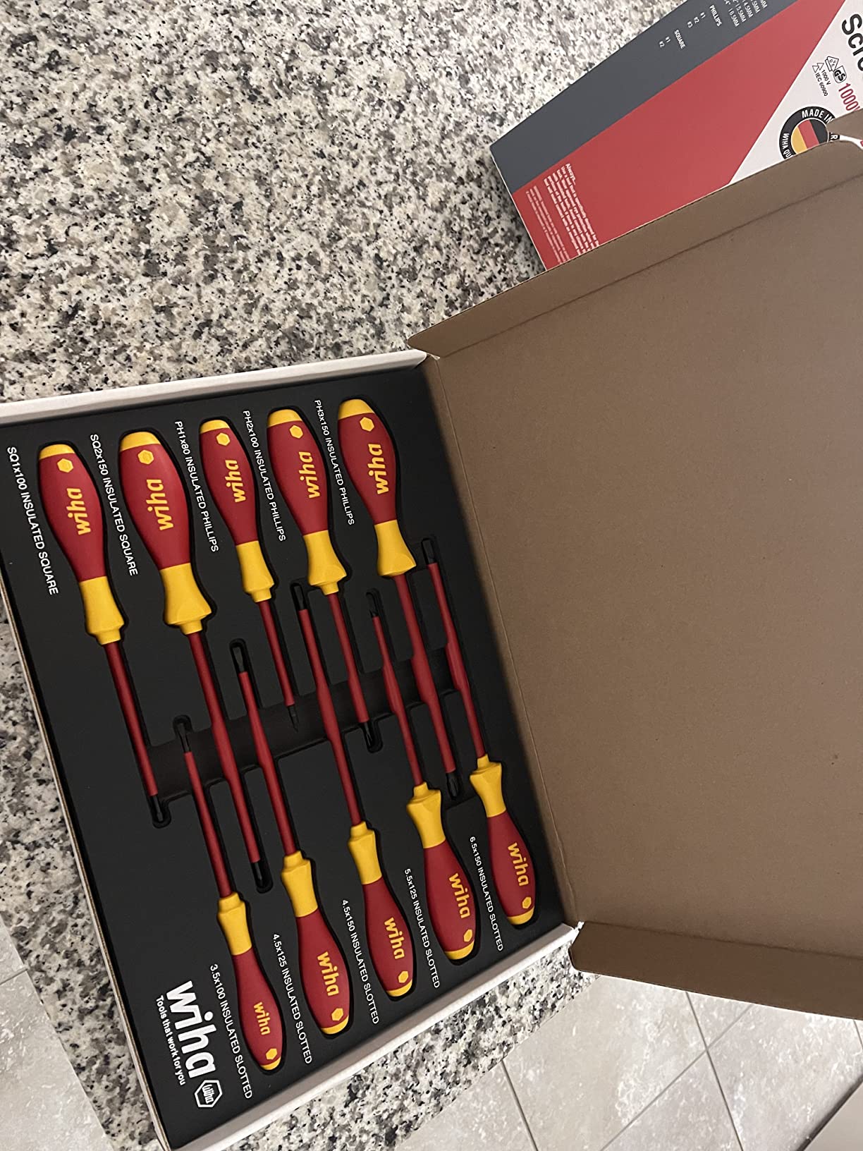 Wiha Insulated Screwdriver Set, 10-Piece 1000V Electrician Tool Kit customer photo 1