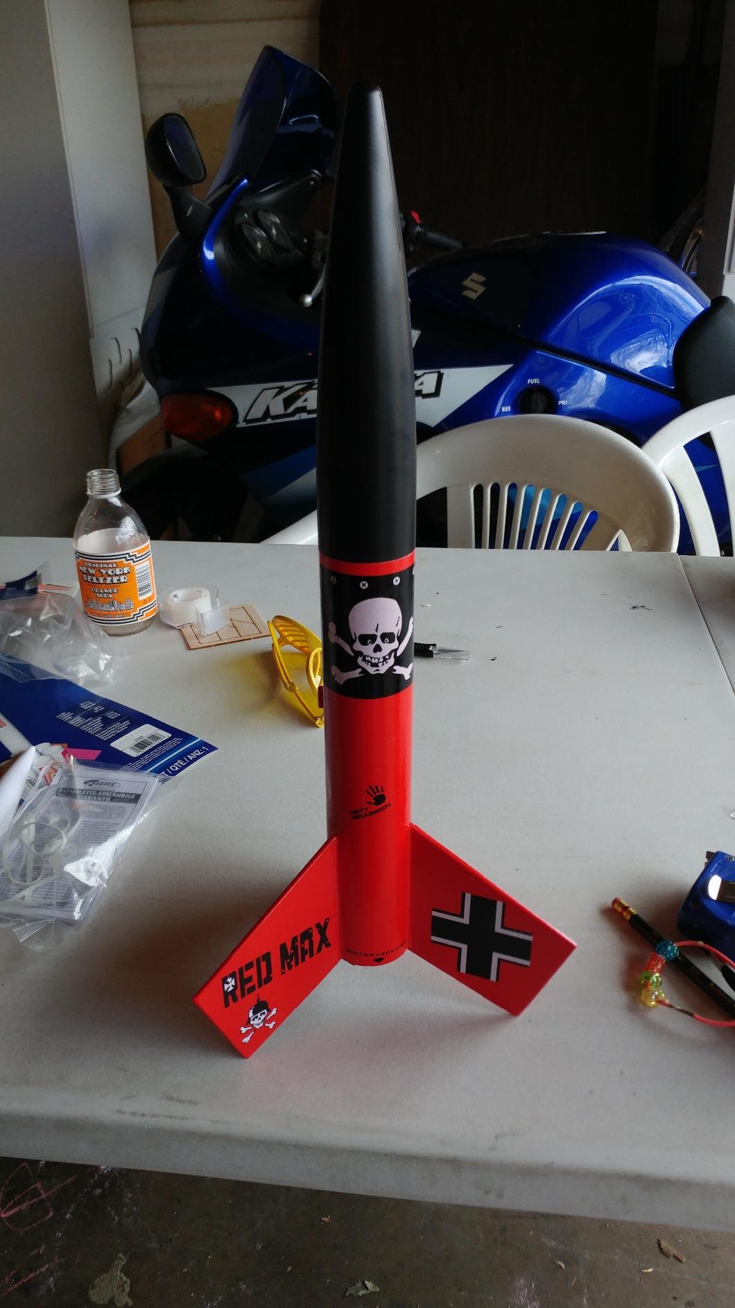Estes 0651 Der Red Max Rocket-Building Kit, Intermediate Flying-Rocket-Model Kit for Ages 10+ customer photo 1