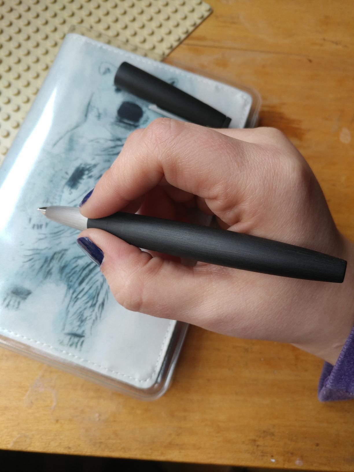 LAMY 2000 Matte Black Fountain Pen - Fine customer photo 2