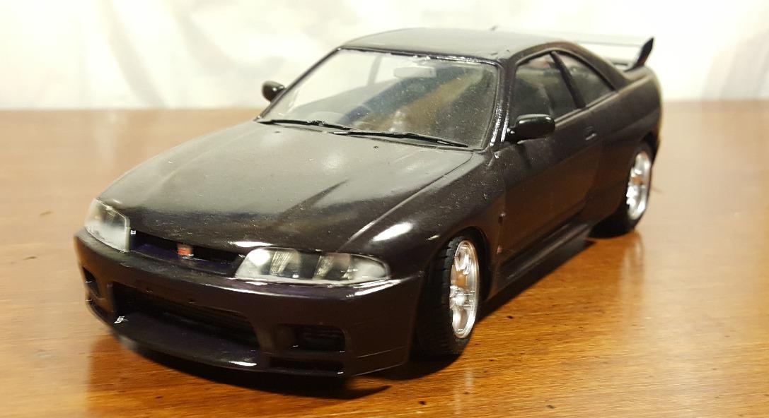 Tamiya Nissan Skyline GT-R R33 V-Spec- 1/24 Scale Model Kit 24145 customer photo 1