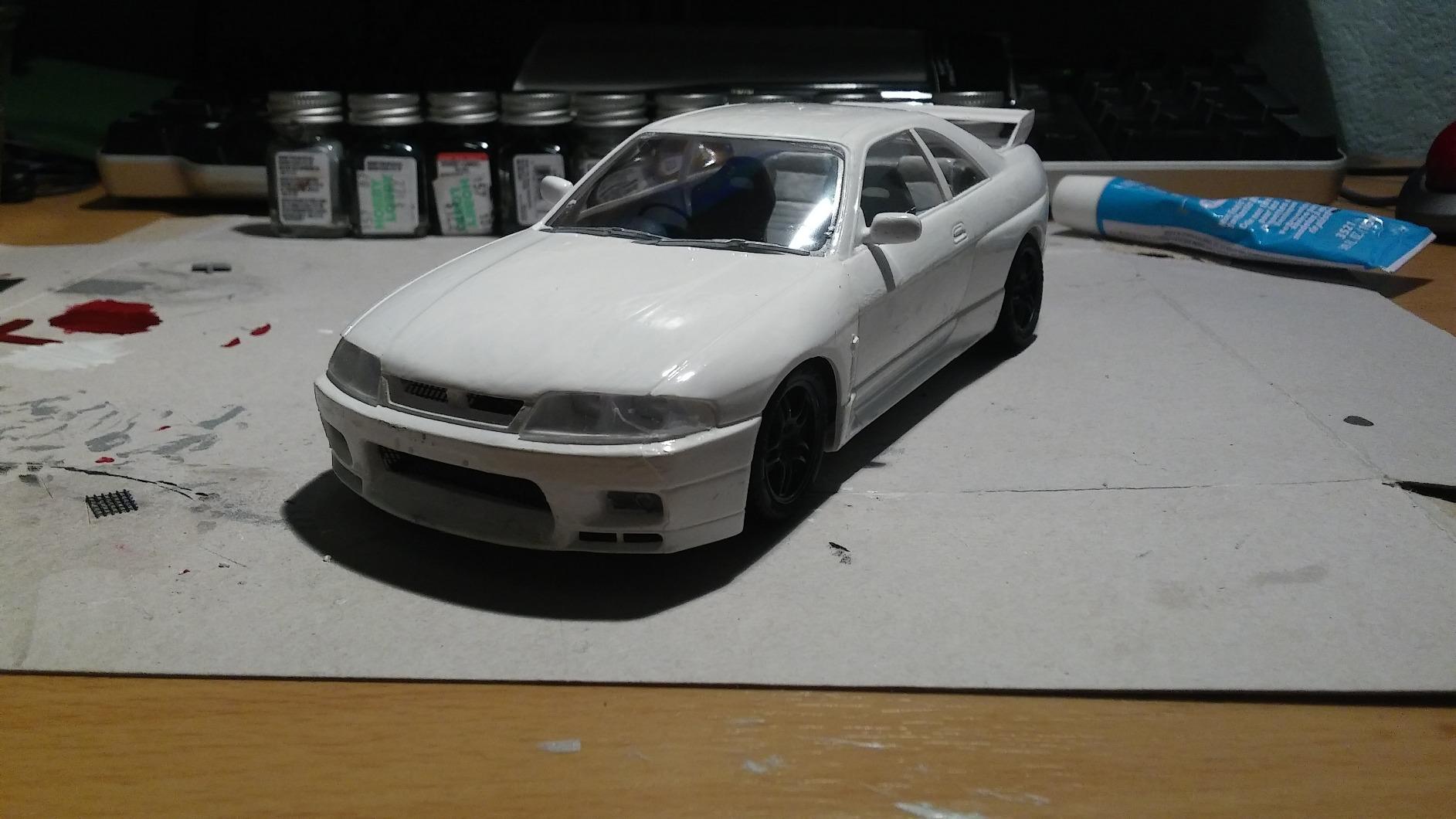Tamiya Nissan Skyline GT-R R33 V-Spec- 1/24 Scale Model Kit 24145 customer photo 2
