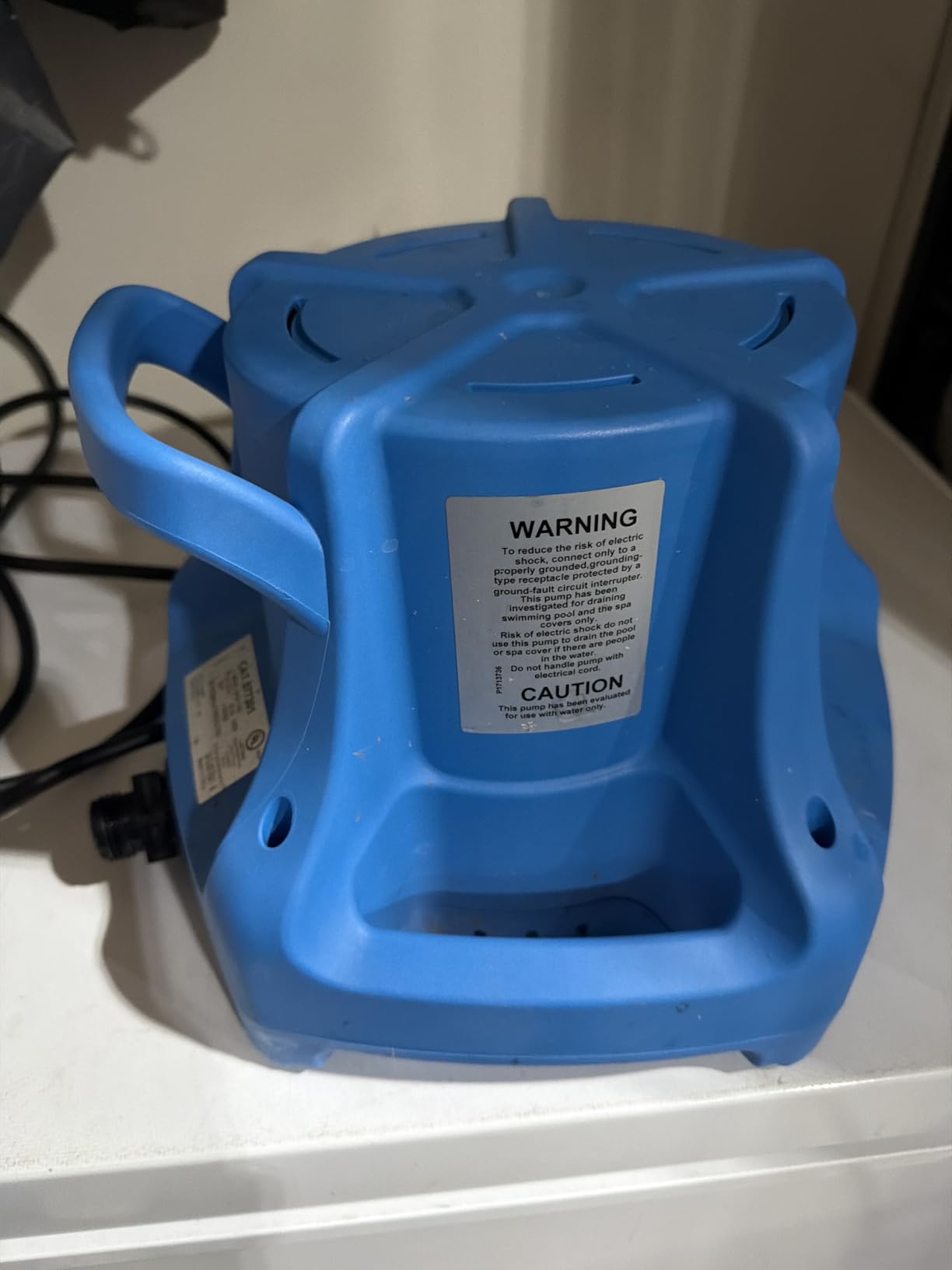 Little Giant APCP-1700 115-Volt, 1/3 HP, 1745 GPH, Automatic, Submersible, Swimming Pool Cover Pump with 25-Ft. Cord, Light Blue, 577301 customer photo 1