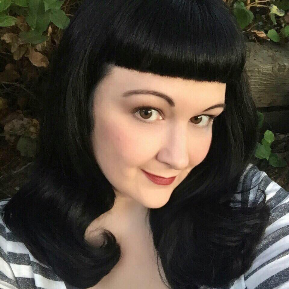 (2018 MODEL) Pro Artist 24K Gold Curling Iron | Long Lasting, Defined Curls (1 1/2 in) customer photo 1