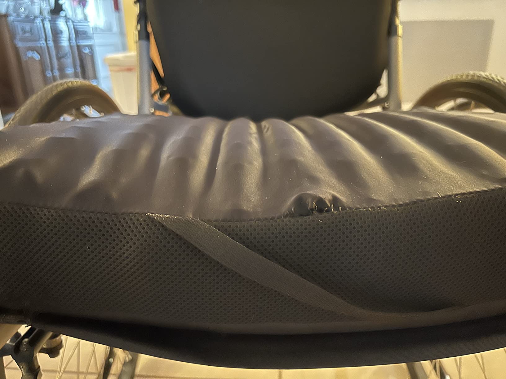 Roho High Profile Air Cell Wheelchair Cushion 18-19