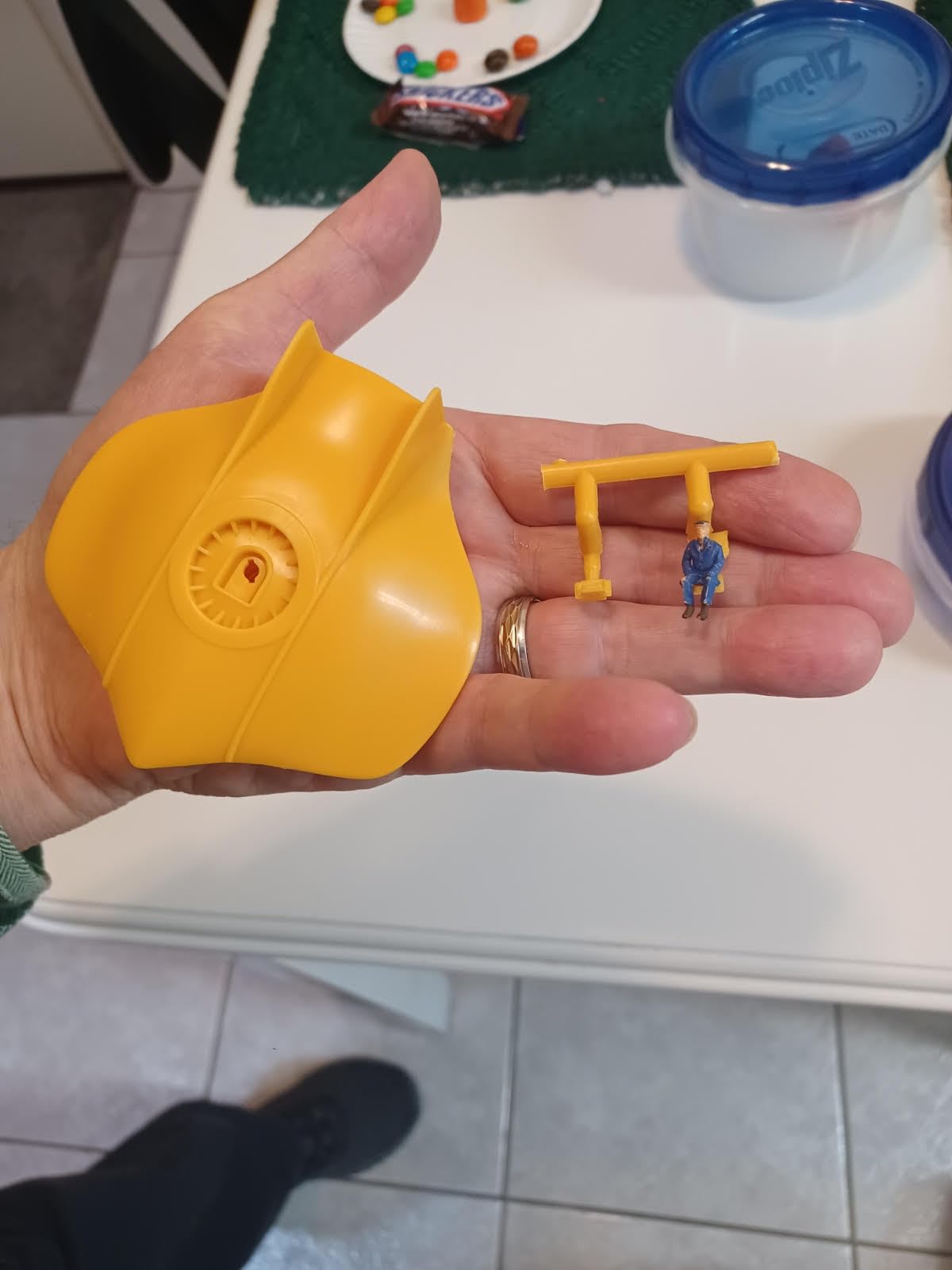 Moebius Mini Flying Sub from Voyage to the Bottom of the Sea Model Kit customer photo 2