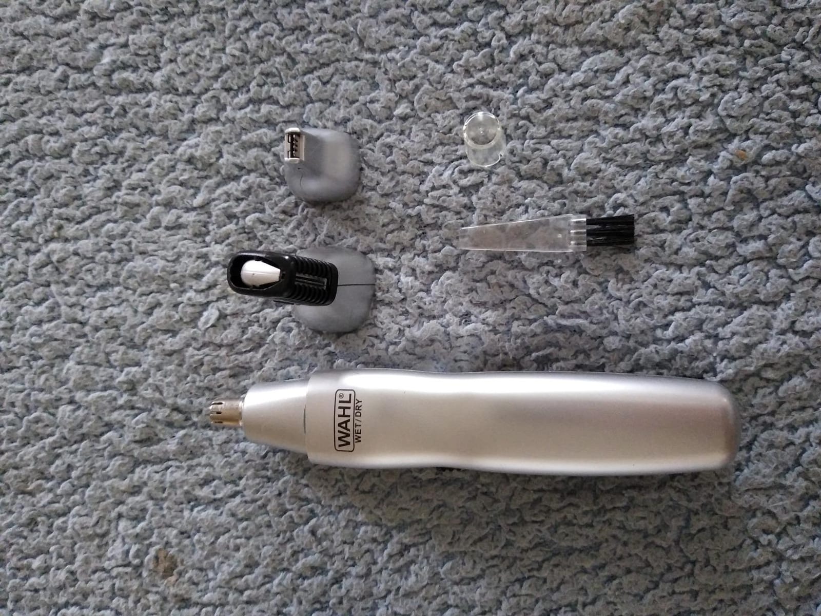 Wahl Battery Men's Nose Hair Trimmer - Eyebrows, Neckline, Nose & Ear Hair - Quick Multi-Head Cordless Precision Trimming - Model 5545-400 customer photo 2