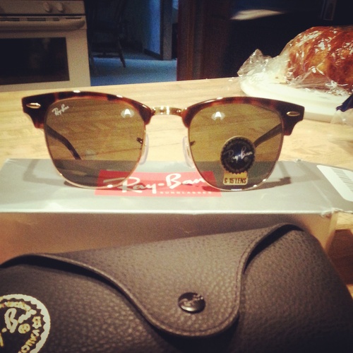 Ray-Ban RB3016 Clubmaster Classic Square Sunglasses for Men for Women customer photo 2