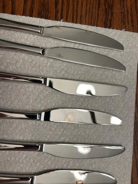 Oneida Moda 65-Piece 18/10 Silverware Set for 12, Flatware | mirror finish, dishwasher safe | includes serving spoons and utensil set | heavy duty, cutlery set for kitchen and dining customer photo 2