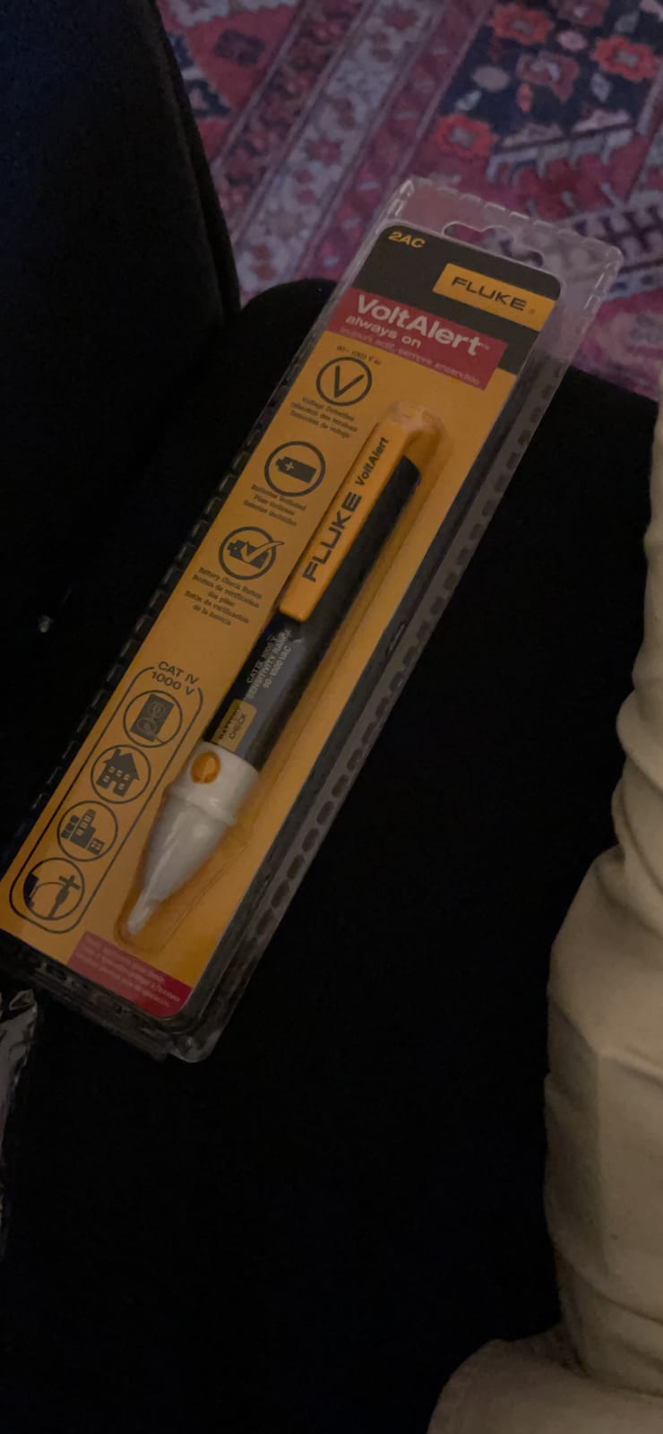 Fluke 2AC Alert Voltage Tester customer photo 2