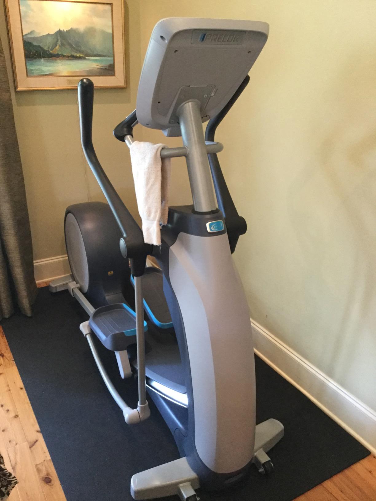 Precor EFX 835 Commercial Series Elliptical Fitness Crosstrainer customer photo 1