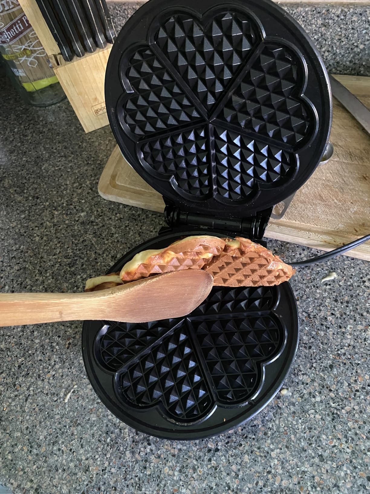 Euro Cuisine WM520 Heart Shaped Iron Waffle Maker - Eco-Friendly PTFE and PFOA Free Non Stick Plates, Perfect for V-Day & Special Occasions, 8-Inch customer photo 1