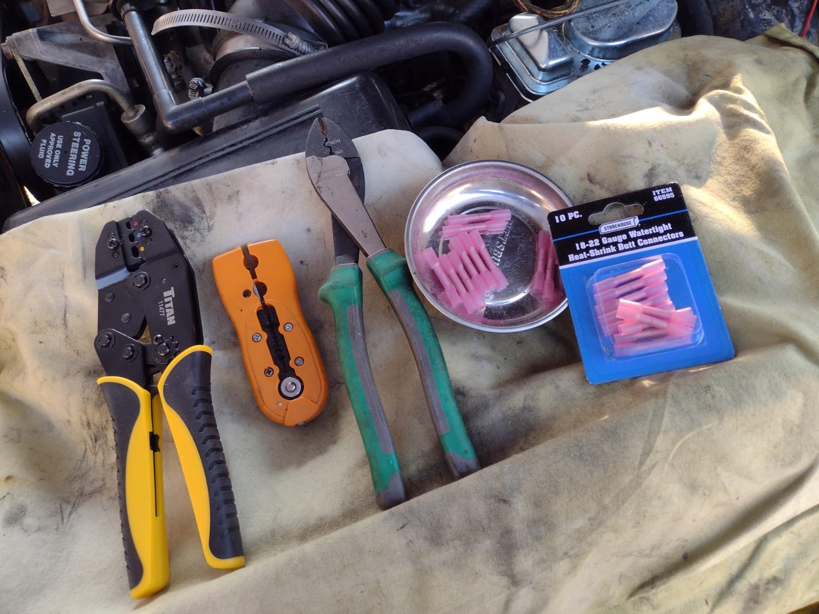 TITAN 11477 Ratcheting Wire Terminal Crimper Tool for Insulated Terminals, Fixed Jaw Crimper customer photo 1