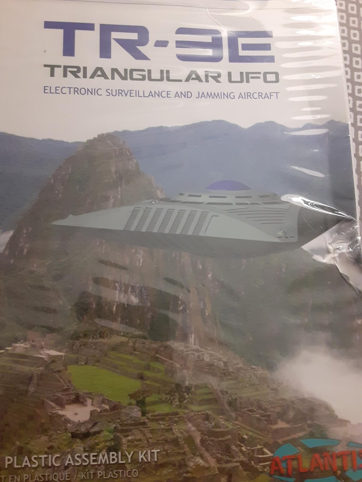 Atlantis Toy & Hobby INC. TR3 UFO with Base 5inch AAN1011 Plastic Models customer photo 2
