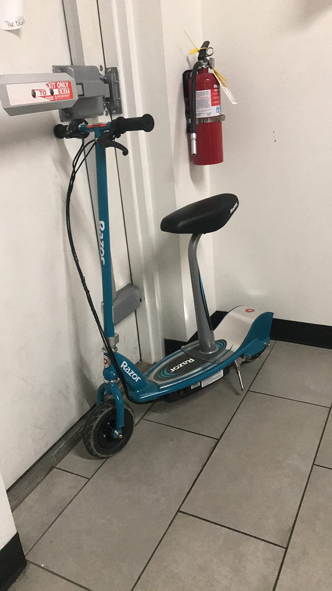 Razor E200S Electric Scooter for Kids Ages 13+ - 8