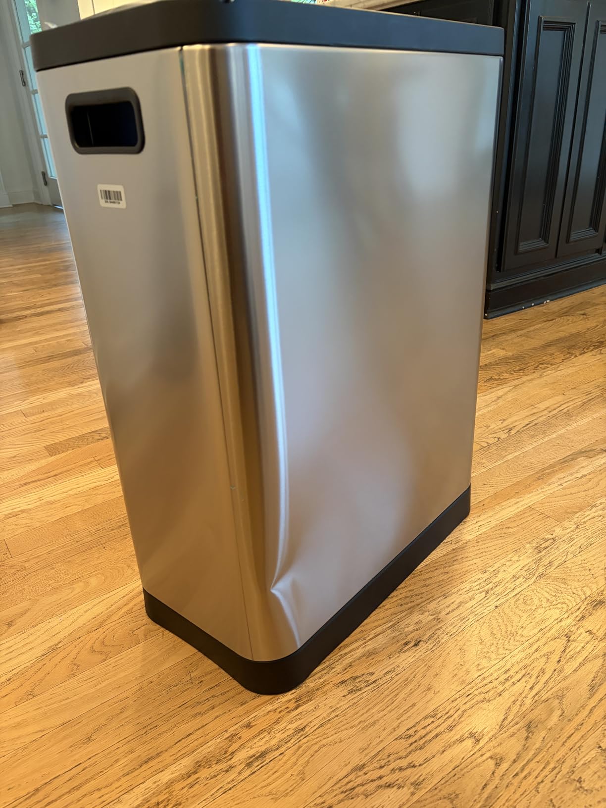 simplehuman 45 Liter / 11.9 Gallon Butterfly Lid Kitchen Step Trash Can, Brushed Stainless Steel customer photo 1