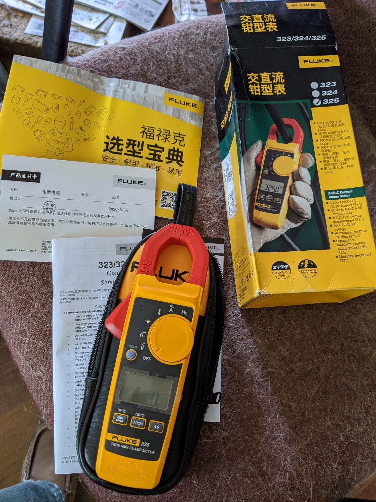 Fluke 325 True-RMS Clamp Meter with Frequency, Temperature & Capacitance Measurements customer photo 2