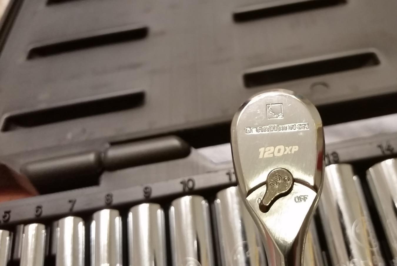 GEARWRENCH 51 Pc. 1/4 Inch Drive 6 Pt. 120XP Mechanics Tool Set, Standard & Deep, SAE/Metric - 80300P customer photo 1