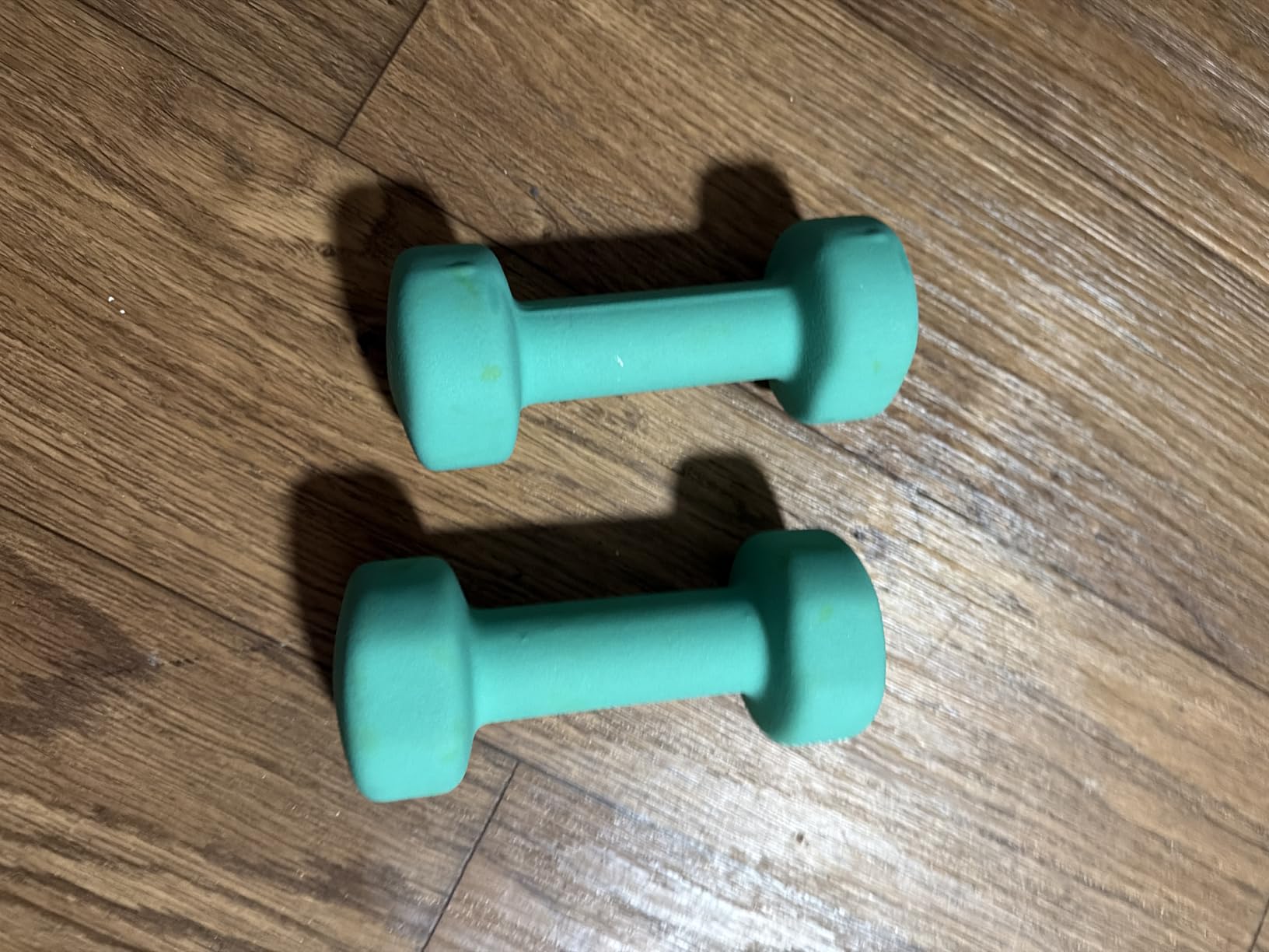 Yes4All Neoprene Coated Dumbbell Hand Weight Sets of 2 - Multiple Weight Options with 15 Colors, Anti-roll, Anti-Slip, Hexagon Shape customer photo 2