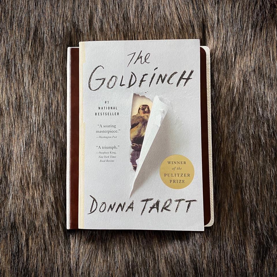 The Goldfinch: A Novel (Pulitzer Prize for Fiction) customer photo 1