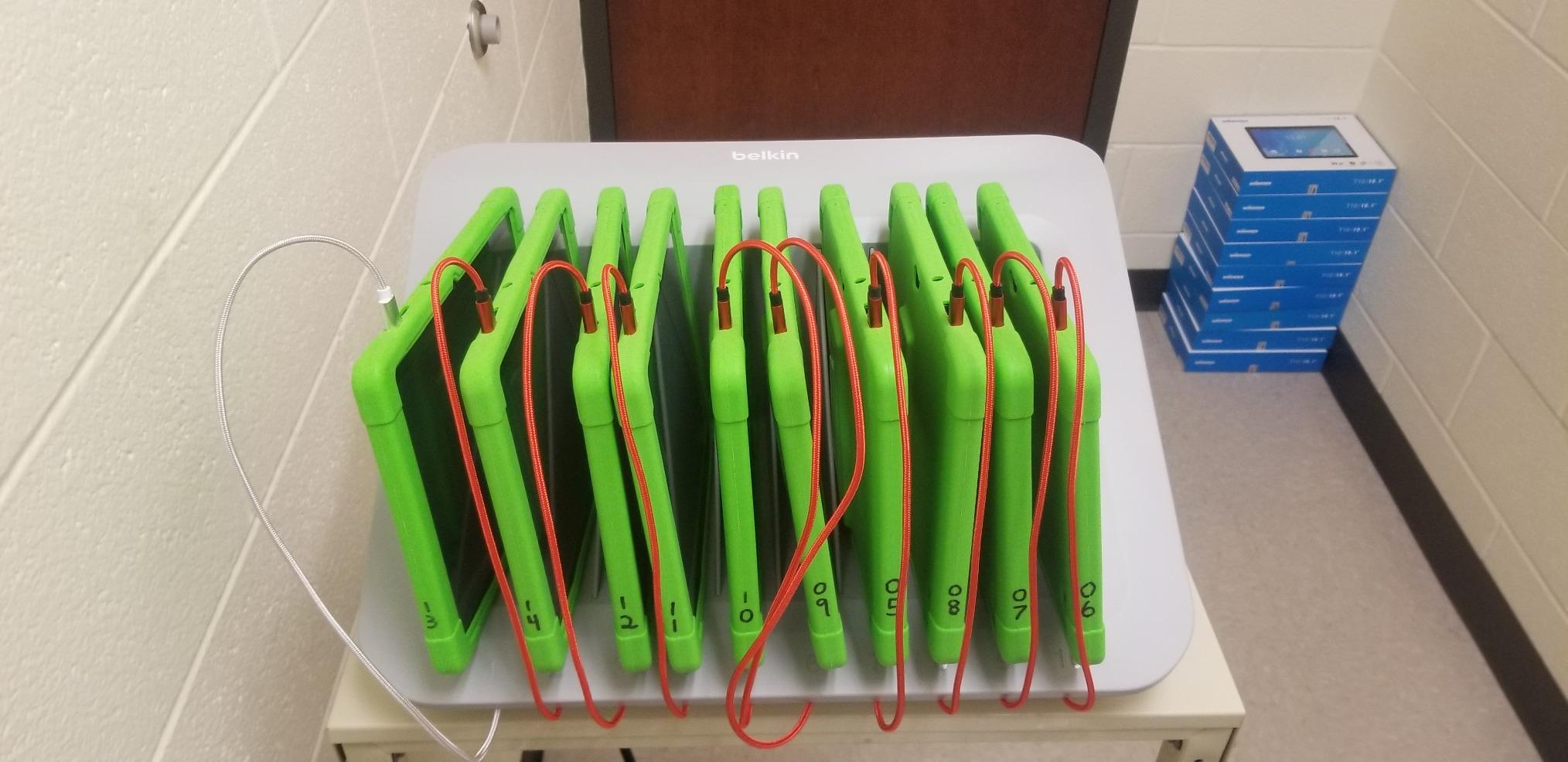 Belkin 10-Device Charging Station with Surge Protector | USB charging dock for tablets, laptops, and Chromebooks, cable management, classrooms, offices, tech labs customer photo 2