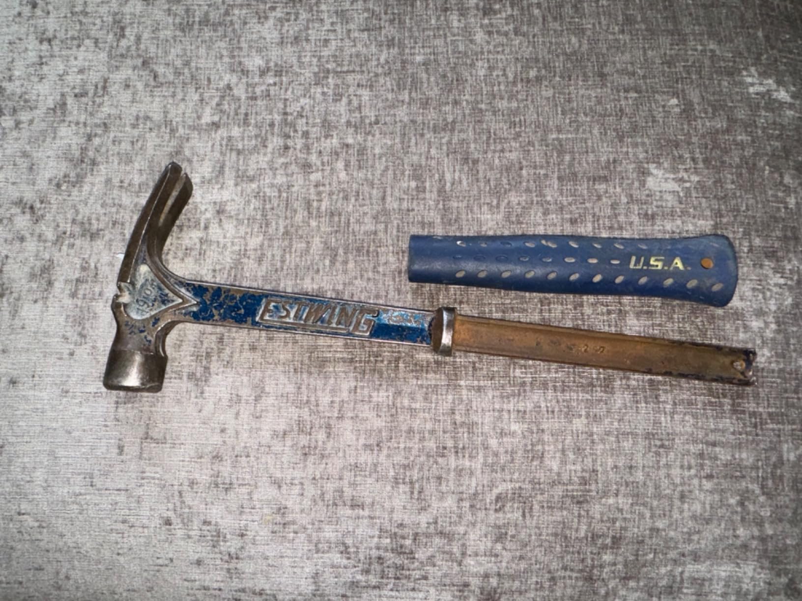 ESTWING Ultra Series Hammer - 19 oz USA Made Rip Claw Framing Hammer with Milled Face & Shock Reduction Grip - E6-19SM customer photo 1