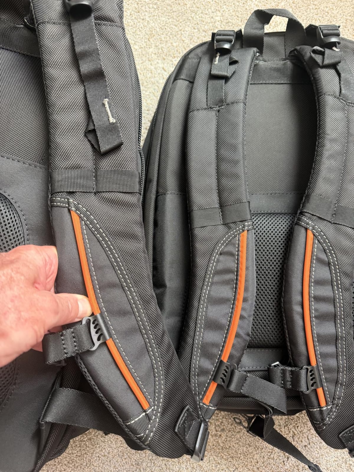 EVERKI Atlas Business Backpack with Laptop Compartment, Black - 32 Liters | 5-point balance strap, file divider, magazine slot, water-repellent exterior, adjustable fit up to 17.3 inches customer photo 1