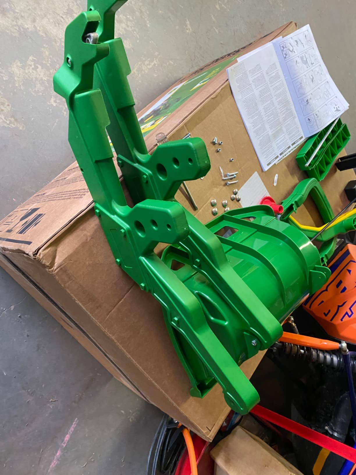Peg Perego John Deere Ground Loader Tractor Extra-Large 12 Volt Ride on Tractor for Kids Ages 3-7 customer photo 2