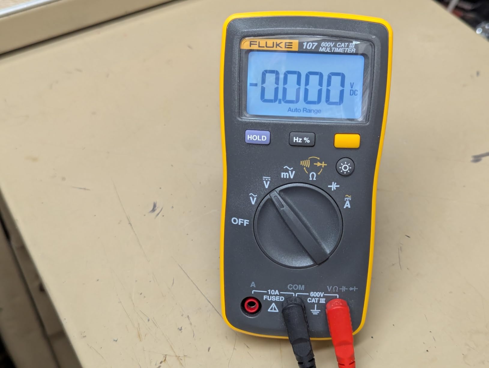 Fluke 107 AC/DC Current Handheld Digital Multimeter, Compact Portable Design customer photo 1