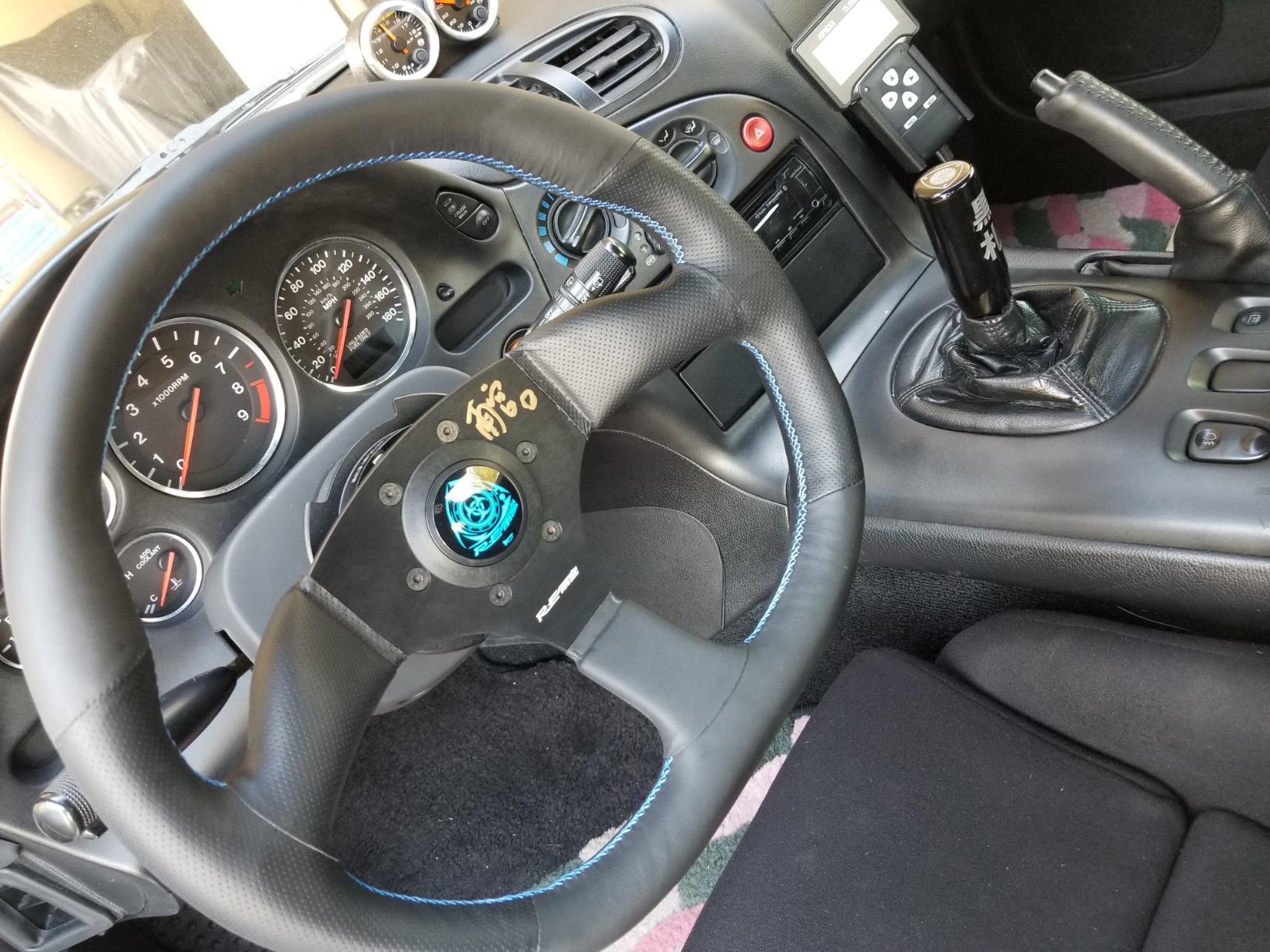 NRG Innovations Gen 2.5 Steering Wheel Quick Release Kit (Black/CF Ring), 6x70 and 6x74mm Bolt Patterns, NRG-SRK-250CF customer photo 2