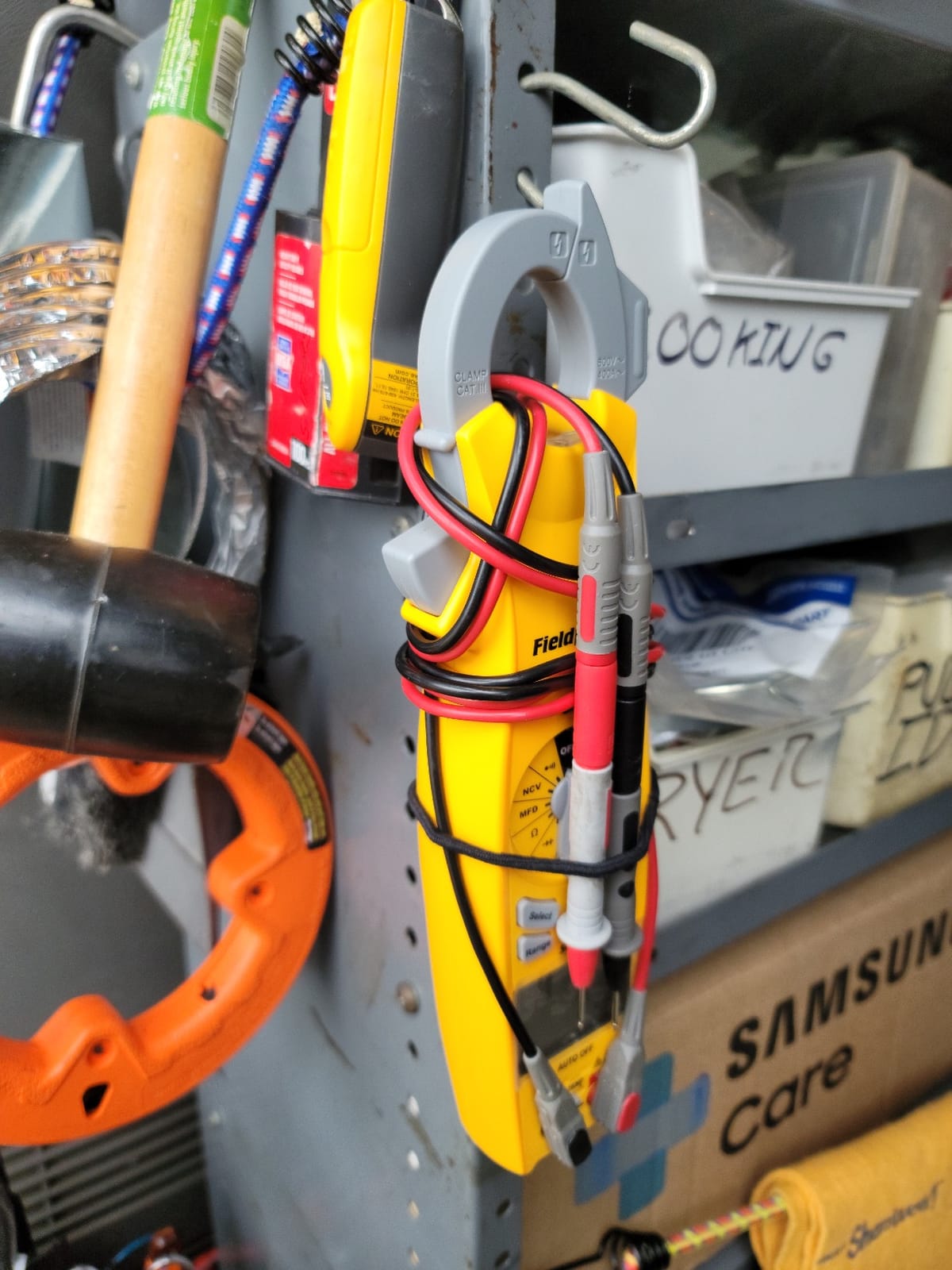 Fieldpiece SC640 Swivel Clamp Meter with Dual Display, Inrush Current, LED Jaw Flashlight and Backlit Display customer photo 2