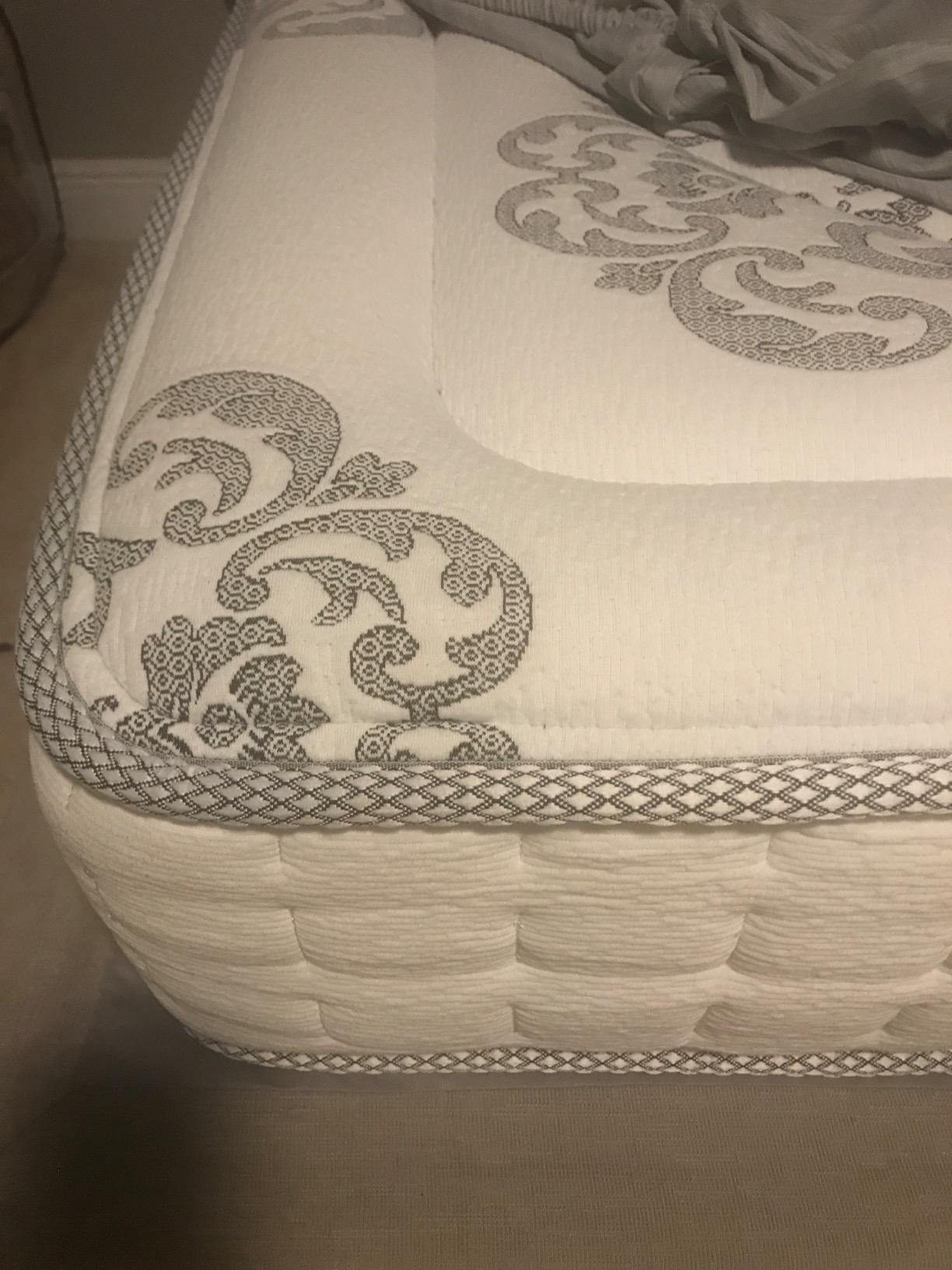 Classic Brands Decker Cool Gel Memory Foam and Innerspring Hybrid 10-Inch Mattress, Mattress in a Box, Full customer photo 1