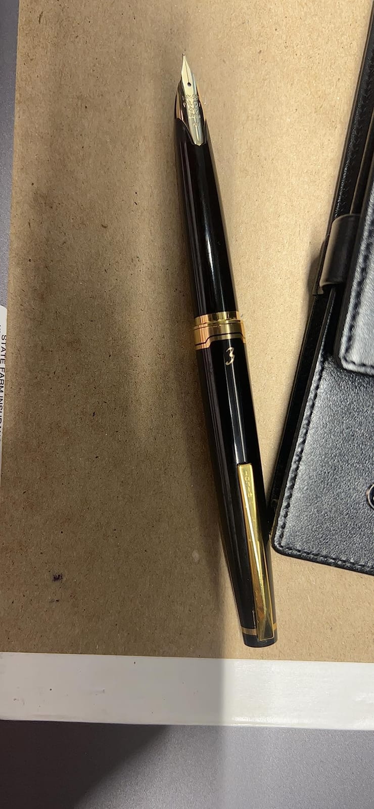 PILOT E95s Fountain Pen, Ivory Barrel with Gold Accents, Medium Nib, Blue Ink (60841) customer photo 2