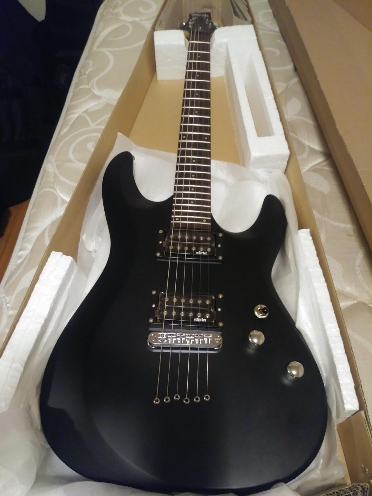Schecter 432 C-6 Deluxe Solid-Body Electric Guitar, Satin White customer photo 2