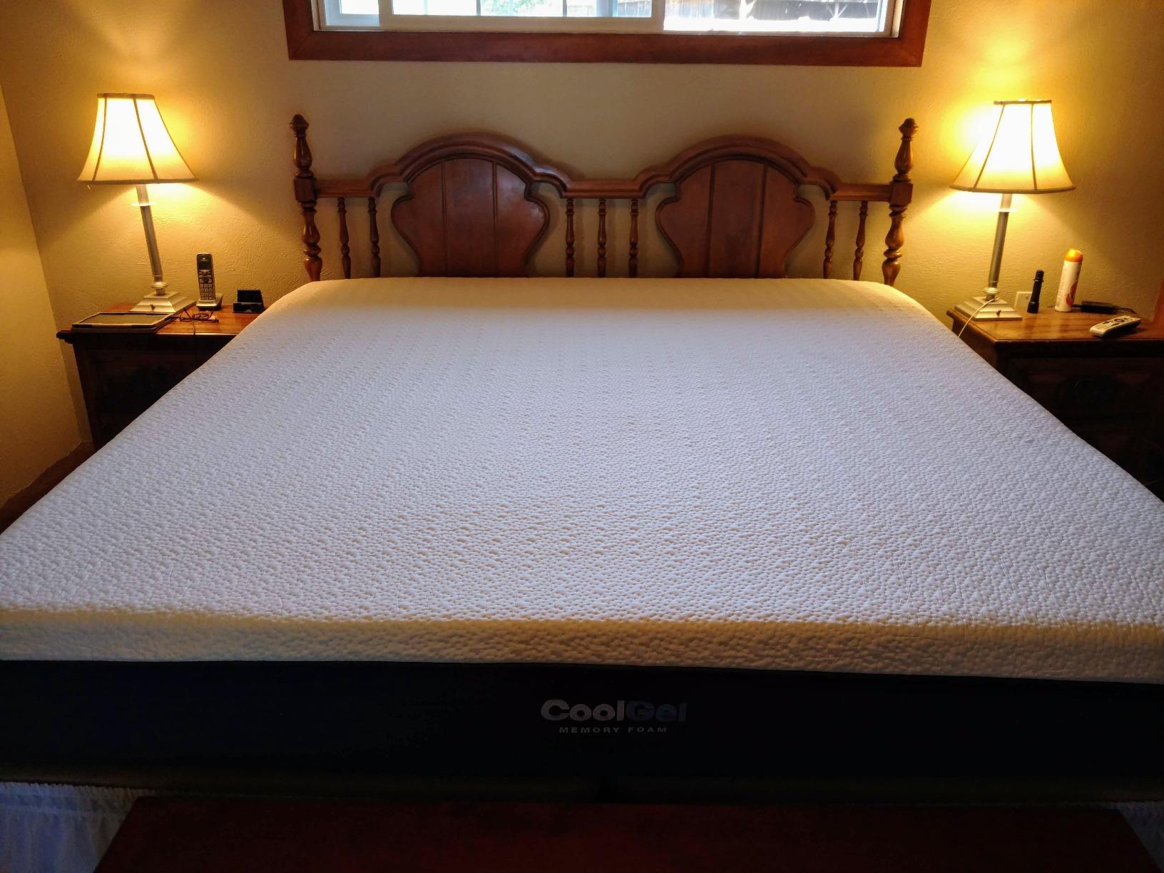 COOL GEL Memory Foam 12-Inch Mattress with Pillow, CertiPUR-US Certified, Mattress in a Box, Full, White customer photo 1