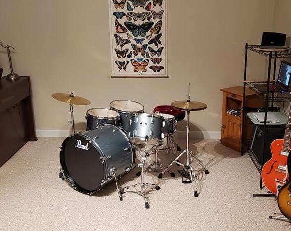 Pearl Roadshow Drum Set 5-Piece Complete Kit with Cymbals and Stands, Bronze Metallic (RS525WFC/C707) customer photo 1