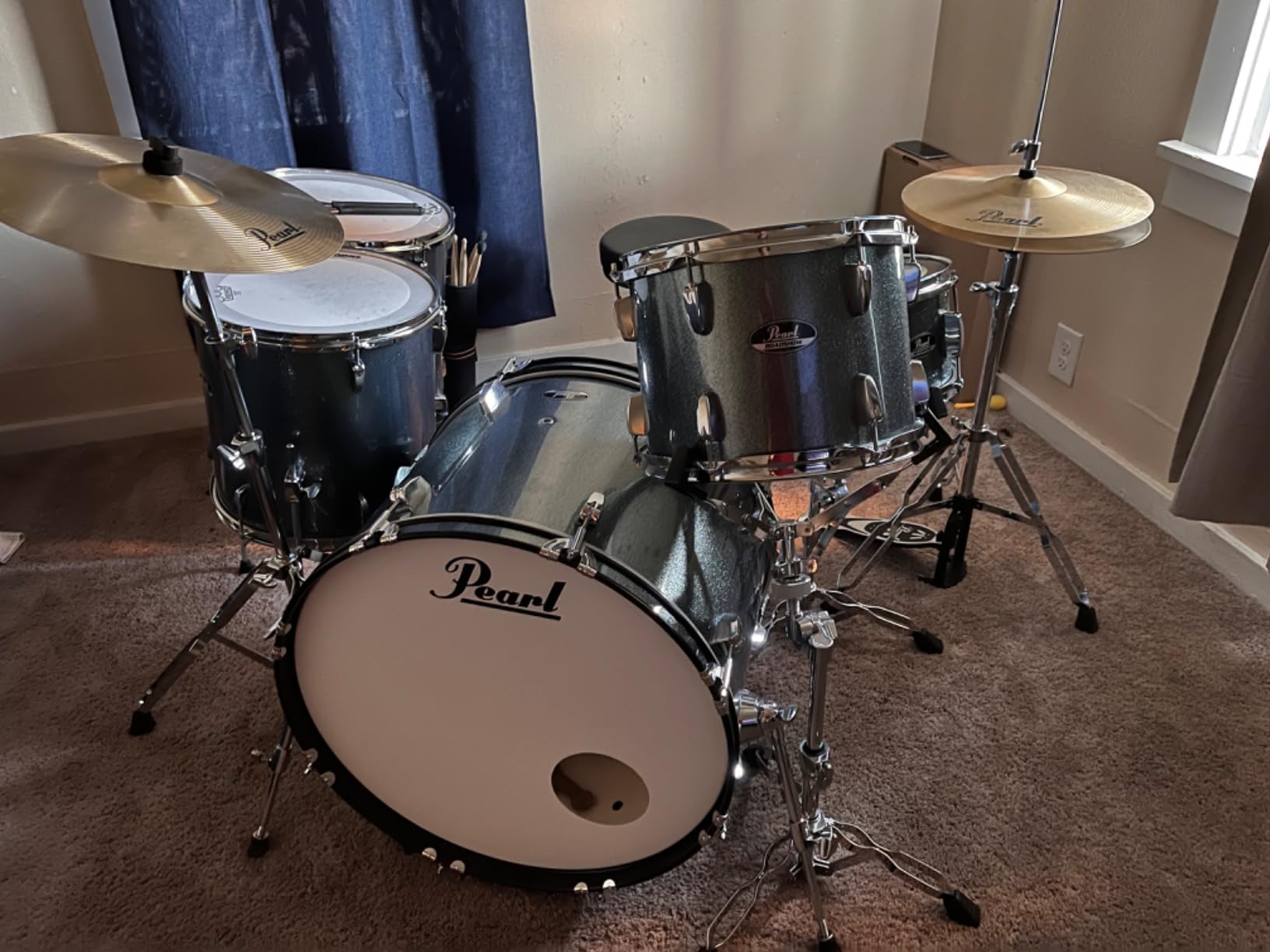 Pearl Roadshow Drum Set 5-Piece Complete Kit with Cymbals and Stands, Bronze Metallic (RS525WFC/C707) customer photo 2