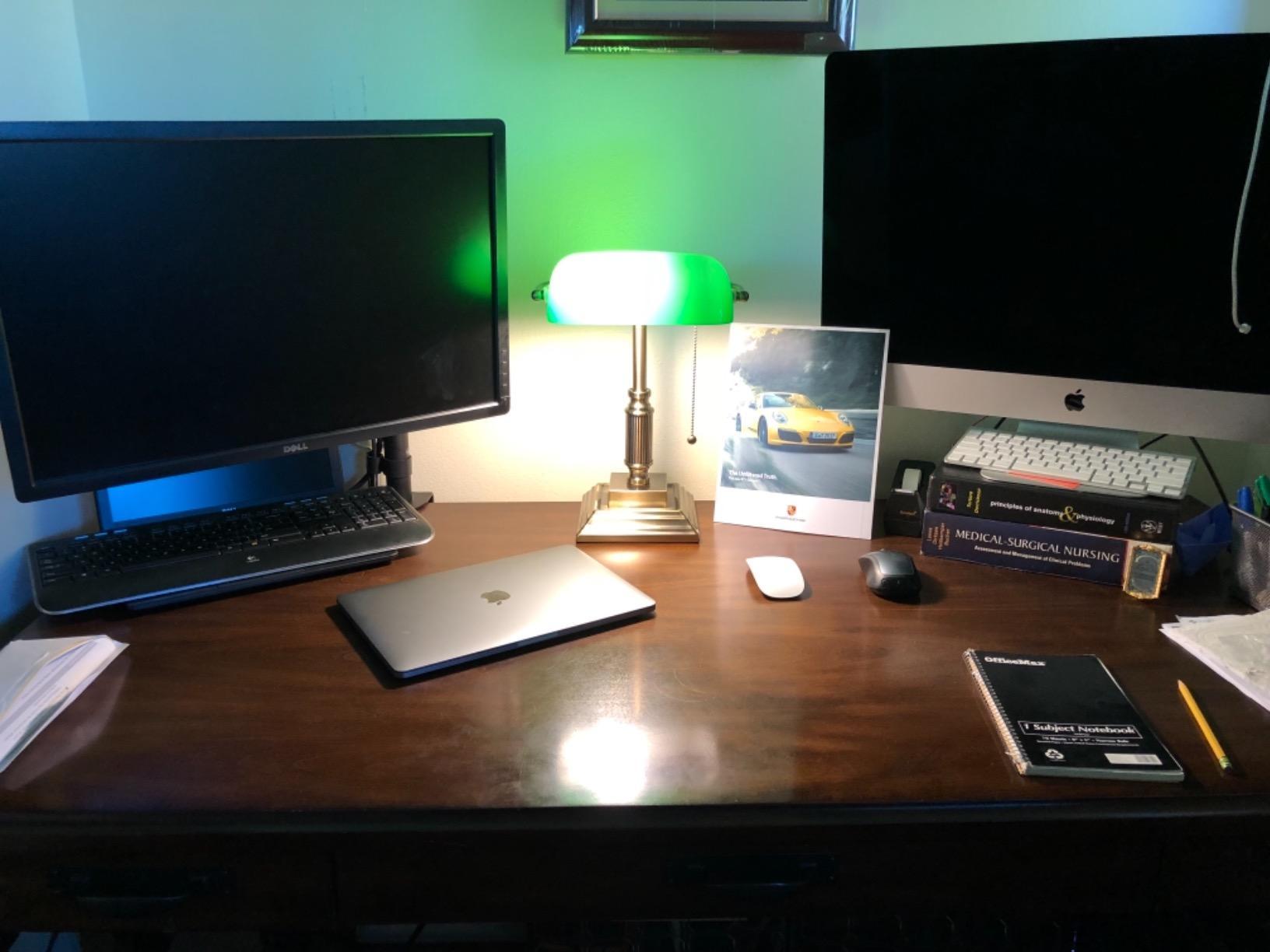 V-LIGHT Traditional Style CFL Banker's Desk Lamp with Green Glass Shade (VS688029AB) customer photo 1